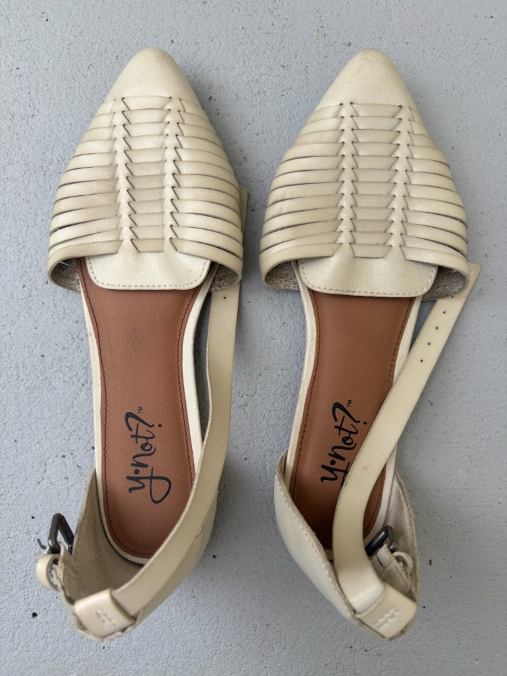 Y-Not Pontelle Off-White Huarache Flats Pointed Toe Ankle Strap Sandals Size 7M